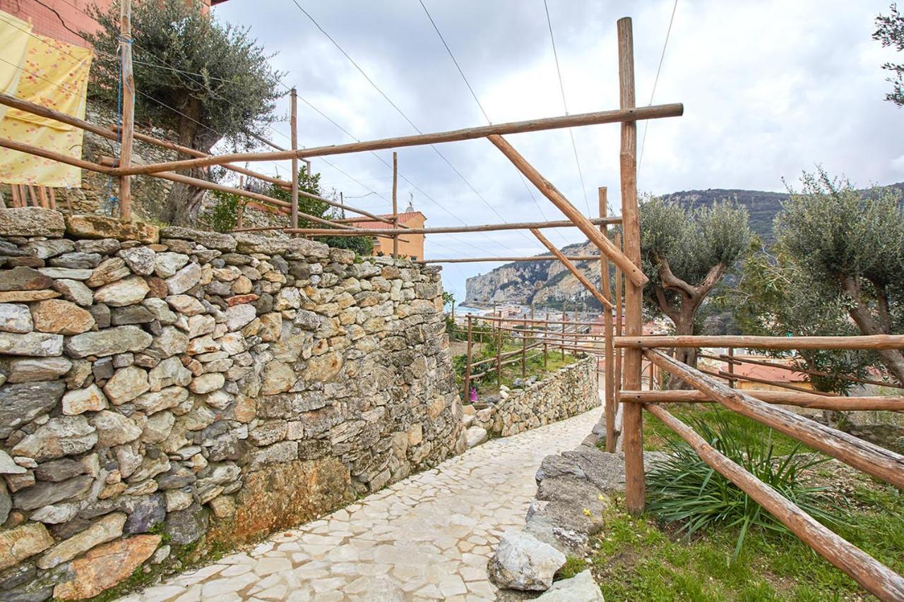 Rivierarent Appartamento Ulivo Finale Ligure Exterior photo
